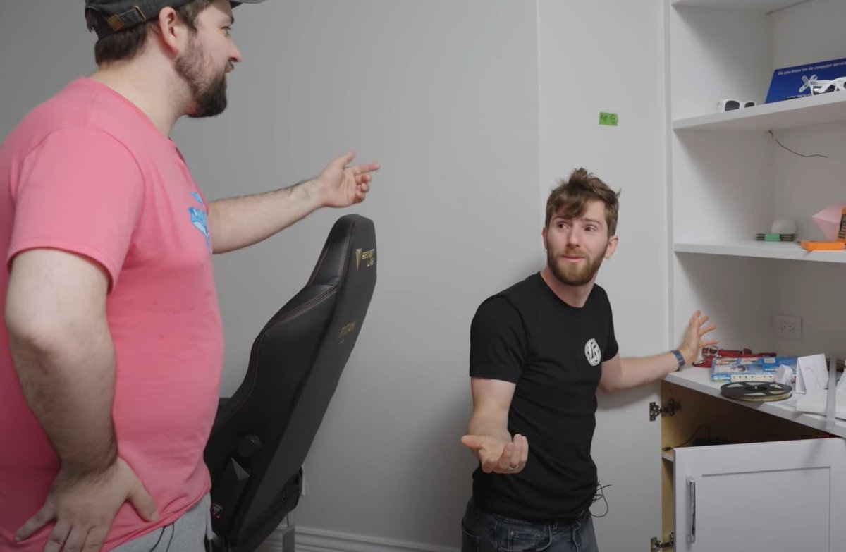 Linus Tech Tips tweet media