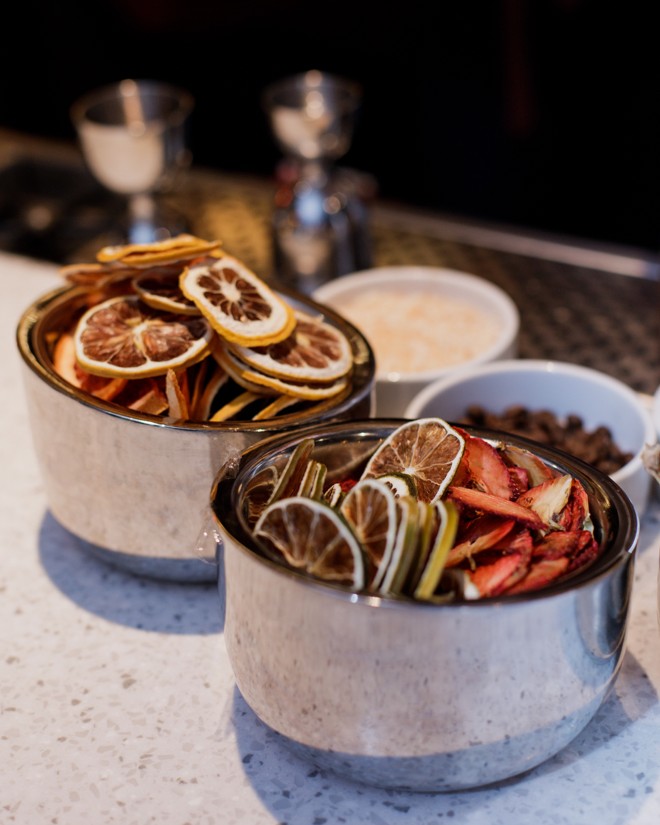 venturaroom's tweet photo. Start your weekend off early with some delicious after-work cocktails + delicious food! Whether it’s date night, girl’s night or just looking for an after-work cocktail, we’ve got everything you could ever need. We’ll see you there! https://t.co/xTt67FmD9M