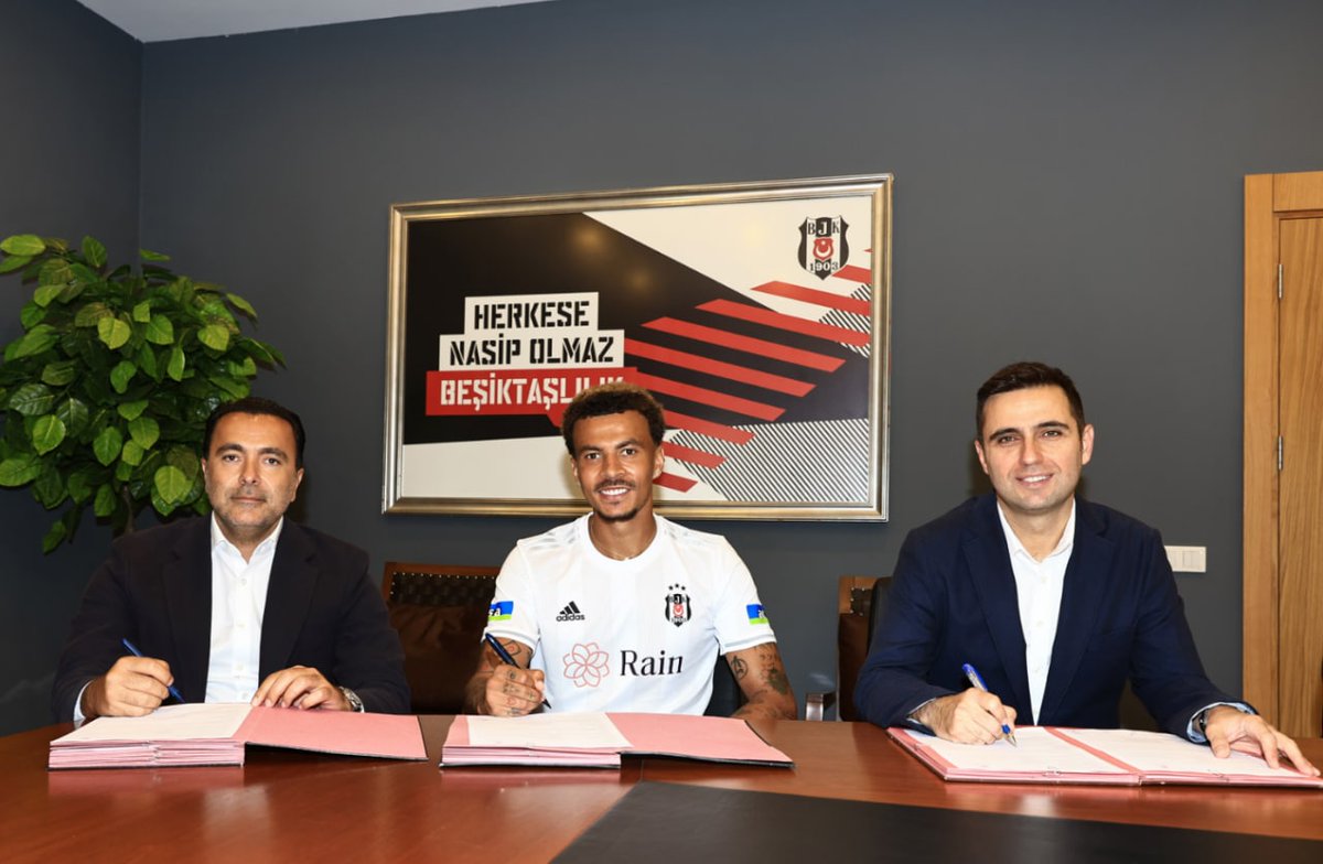 Veee Delle Ali Beşiktaş'ta! 🦅

Kanat yıldızlarıyla ünlü Kartal yine sektirmedi!

Betoxla kazanmaya devam et! ⚡️

#UEFA #Besiktas #Transfers #ChampionsLeague