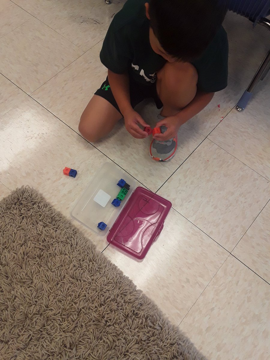 Learning how to use our different math tools. Today's tool was snap cubes. #Kindergarten #kindermath <a href="/CESHornetsBuzz/">Carter Elementary School</a>