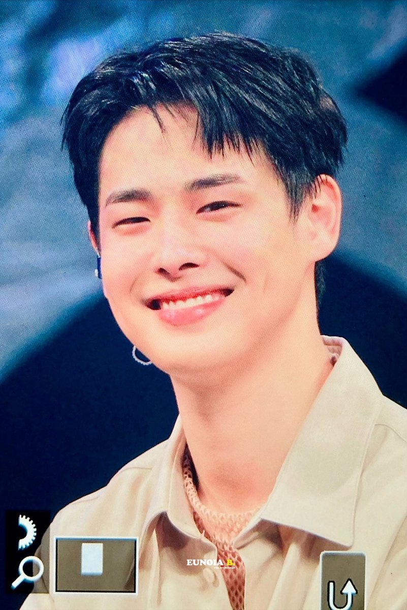 eunoia_bc's tweet photo. 220825 ᰔᰔᰔ

#최병찬 #병찬 #CHOIBYUNGCHAN
#ビョンチャン #빅톤                    #VICTON                    
#유노이아 #유노병찬 #병찬💛.💛 https://t.co/rtg6dO6VJl