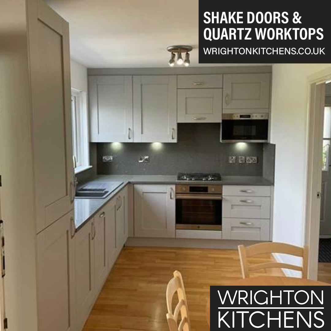 Need to add your logo to your workwear? Let us do it all.. Supply, Embroidery and Delivered.. Find out more at evoworkwear.co.uk #workwear #work #tradesmen #tradesman #construction #checkatrade #fixradio #trustatrader #mybuilder