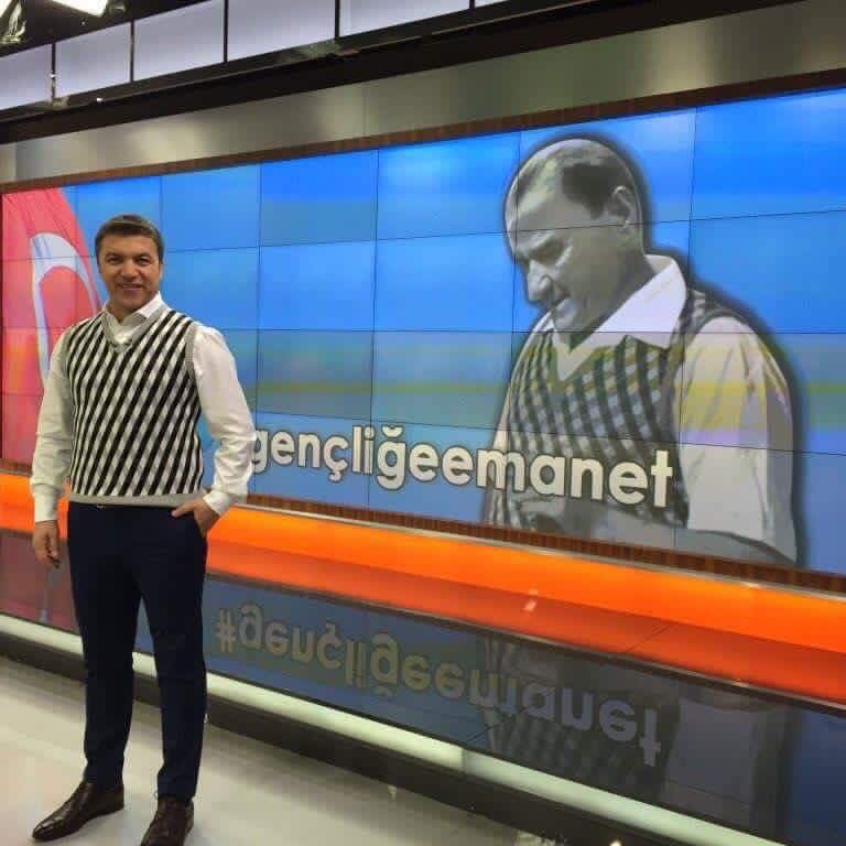 Bu laiklikte Atatürk süveteri gibi kimin sırtında hiç beli değil, bugün şunun yarın bunun😂😂