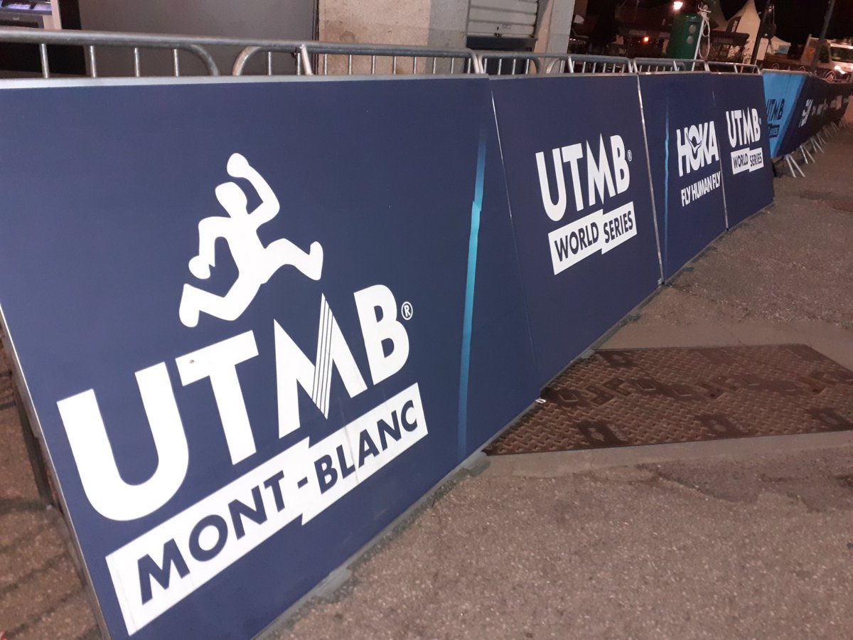flo7449's tweet photo. Demain vendredi, 9h00, départ de la #CCC. 
Puis à 18h00, place à l'#UTMB. 

Et n'oubliez pas, sur le parcours, la Team angevine de #FlashSport sera là pour les 📷📸. 

#ChamonixMontBlanc #savoiemontblanc https://t.co/HsnScnMMOo