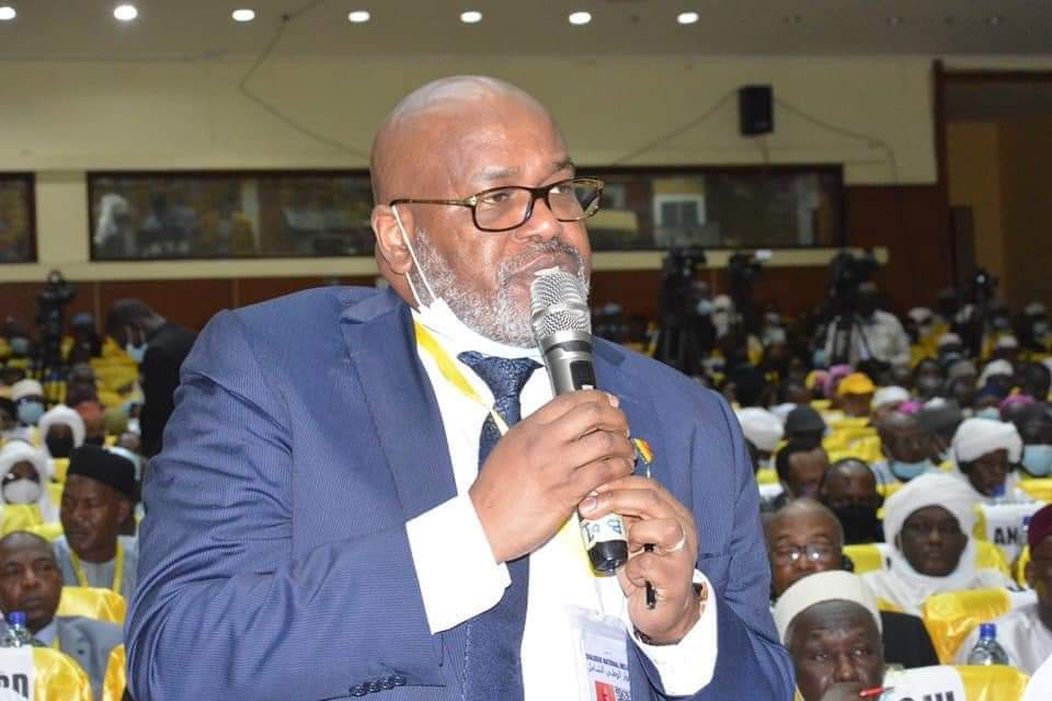 hassanal_Prof's tweet photo. #Le_dialogue_inclusive du #MPS3 ça commence à dégénérer les participants !!
#Mahamat_Assileck devoré que "Si ce sont Des vieux qui vont figurer dans le Présidium; NOUS RISQUERAIS DE REPRENDRE LES ARMES car nous sommes ici à cause de leurs ERREURS !
ET C'EST VRAI HEIN! #CHAD #AJAB https://t.co/jxpkKqpbcP