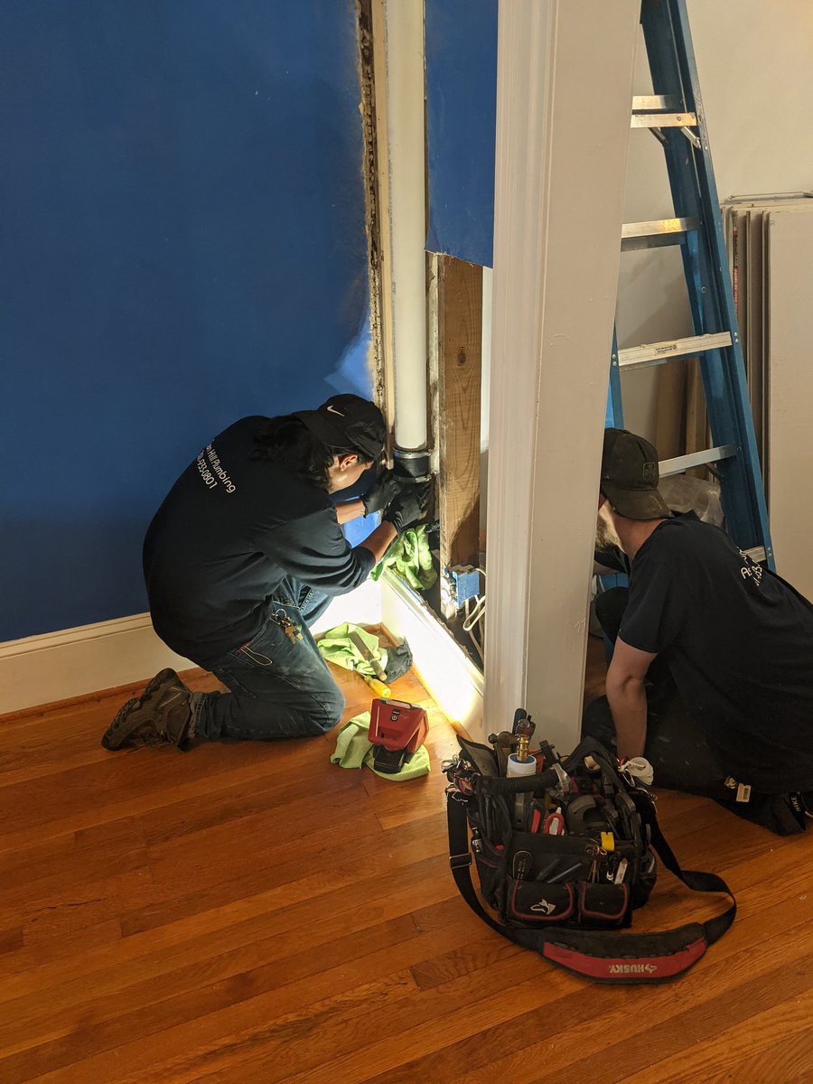 SKulumani's tweet photo. Thanks Aspen Hill Plumbing for the 1 hour response time to check on a potential leak!

Impressive service and a great business!

@PoPville #plumbers #DC https://t.co/qtuHiBLaDg