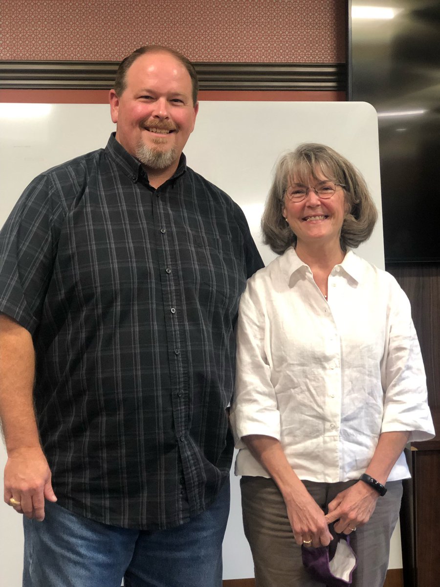 UNT_EPSY's tweet image. Today we celebrated the retirement of Dr. Becky Glover! 🎉 27 years of amazingly selfless, organized, and supportive work in the #HDFS concentration and #EPSY department. THANK YOU for all you have done. We will miss you! @UNT_COE @UNTsocial