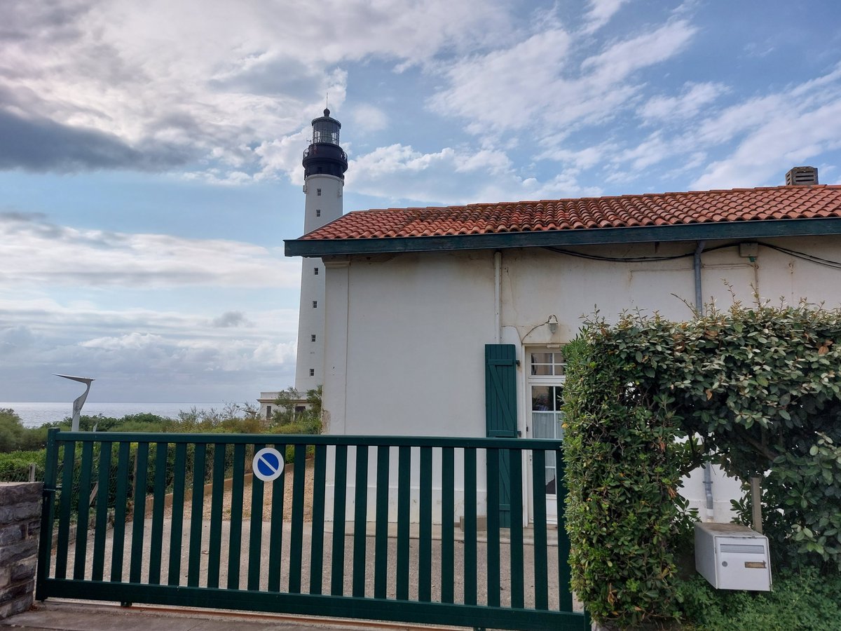 LE MEILLEUR PLAN IMMOBILIER DE BIARRITZ

50 euros la nuit au mois d’août pour un trois pièces avec parking gratuit et vue mer exceptionnelle… C’est possible, mais juste pour quelques privilégiés.

ramdam6440.fr

<a href="/btzmaider/">Maider AROSTEGUY</a> <a href="/RAMDAM64et40/">RAMDAM 64-40</a> <a href="/SO_Paysbasque/">SO_Paysbasque</a> <a href="/MediabaskInfo/">Mediabask info</a>