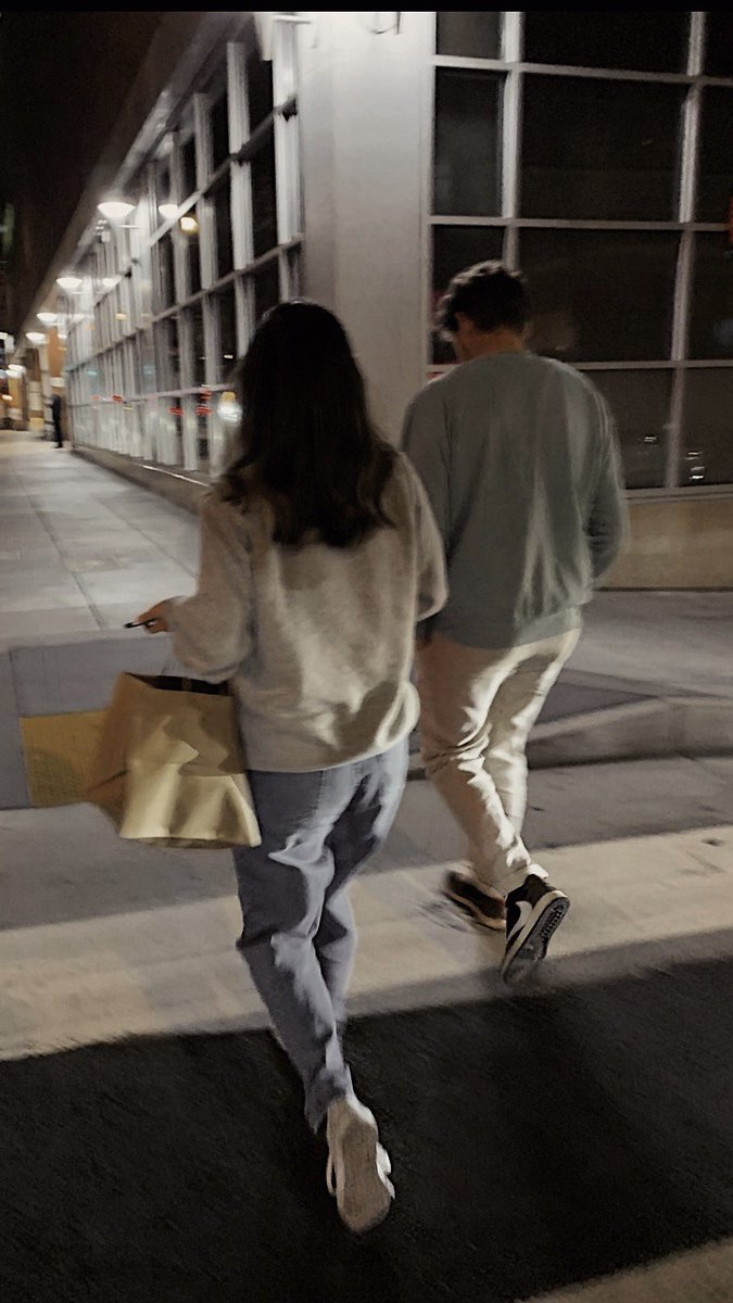 natashaprounh's tweet photo. us 4ever https://t.co/pfH8z0wZvu
