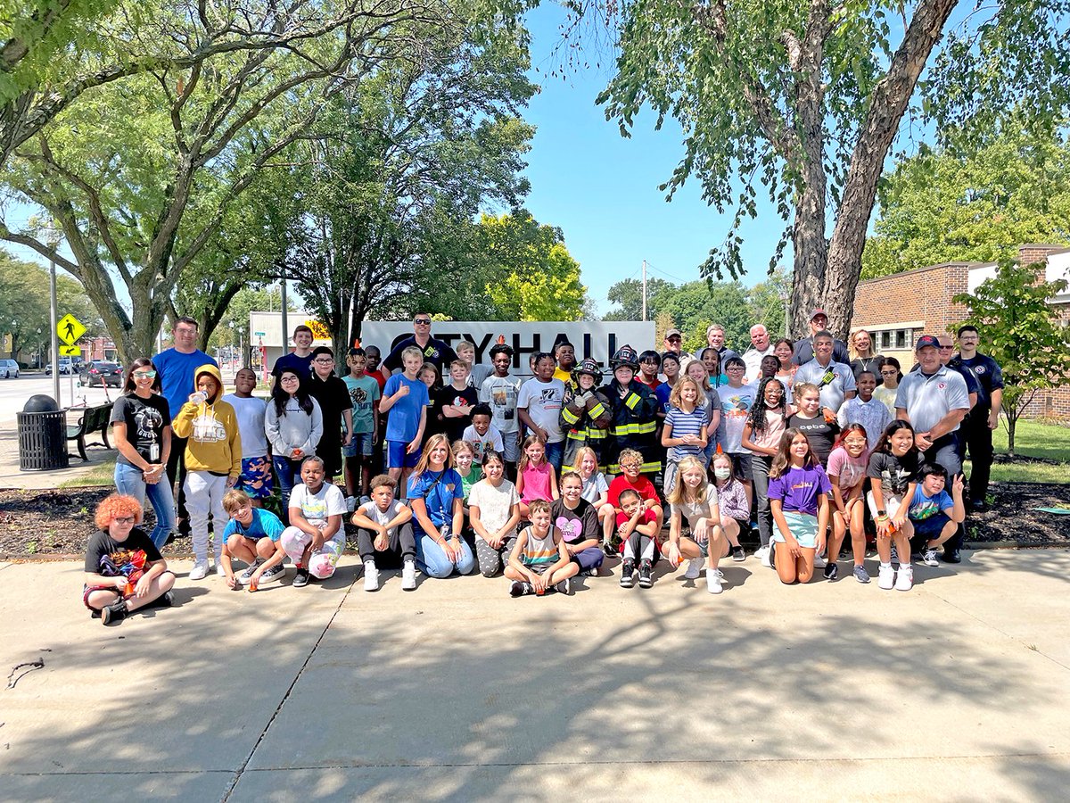 cityofnkc's tweet photo. Huge thanks to @NKCSchools @BRES_Bears for joining us today to learn about how local government serves our community! We hope you had as much fun as we did! #nkc #GovLov https://t.co/MszsTcpIcy