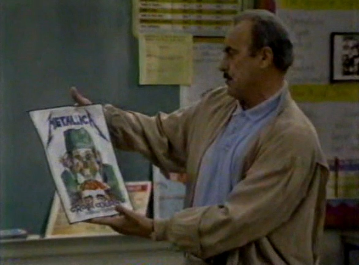 televisionaryZW's tweet photo. 9036. #DrexellsClass "Otis' Last Day" - This is the 2nd FOX pilot in a row to mention the Simpsons in their 1st scene. Not a coincidence I'm sure. This is basically Dabney Coleman playing Buffalo Bill as a middle school teacher w/a ridiciously overqualified bunch of 1/2 https://t.co/XuudtVEs2o