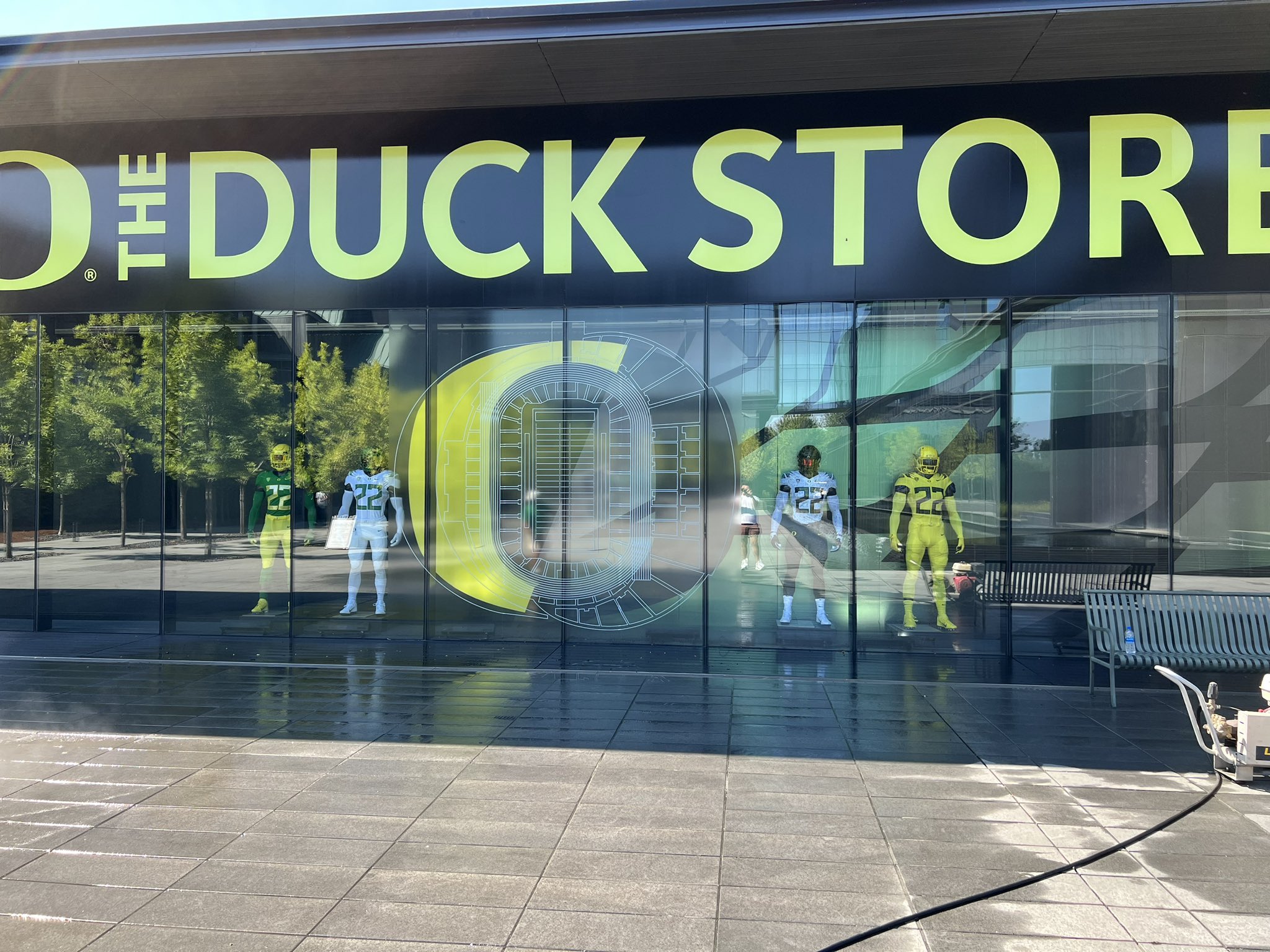 Jared Mack on Twitter "It appears Oregon has updated its Duck Store