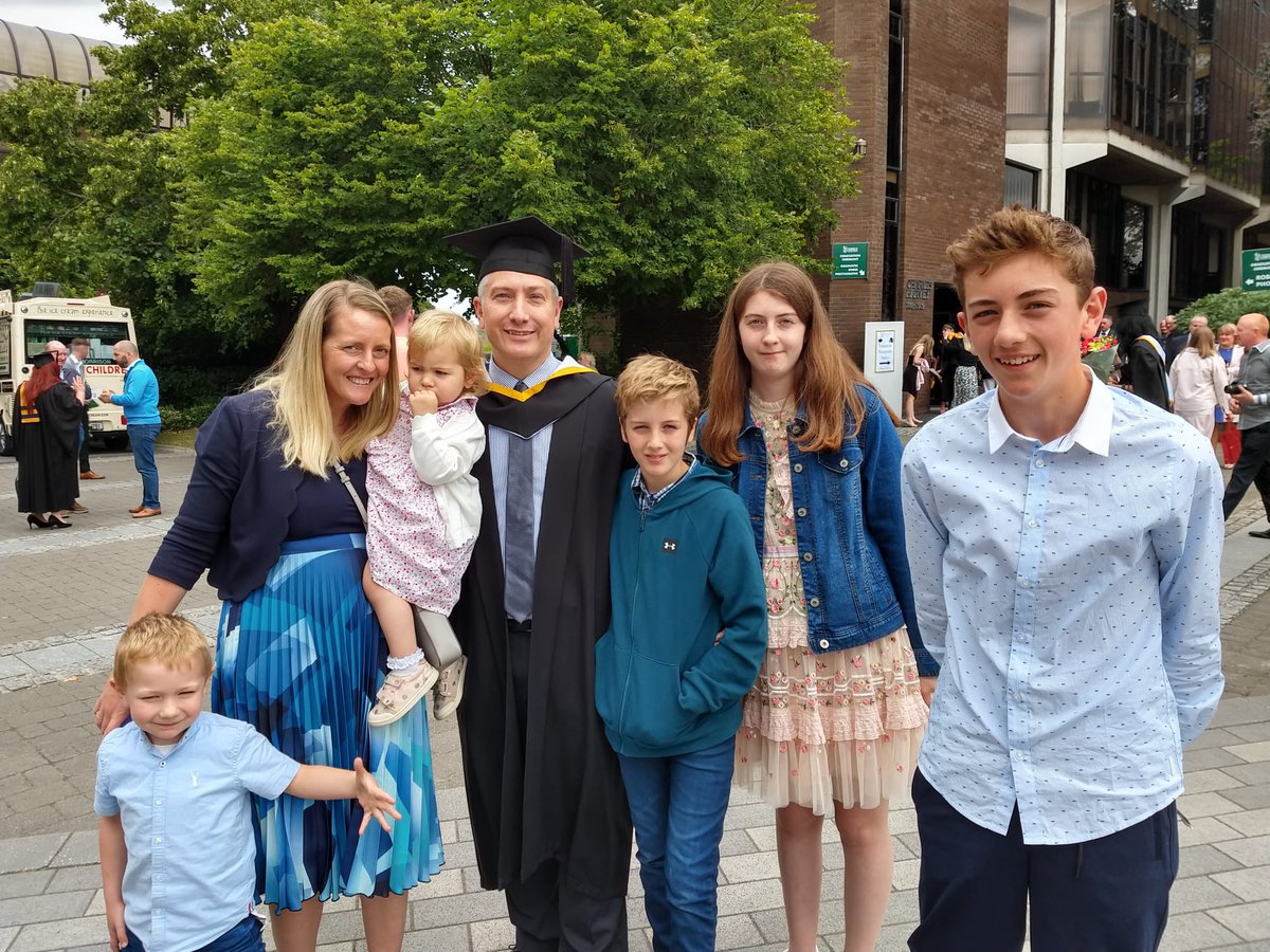 IseultMangan's tweet photo. The Graduate 👨🏻‍🎓 💖 super proud - need a course in getting everyone to look in photos next 😂 #ULgrad #firstclasshons https://t.co/eiIVogYYnd