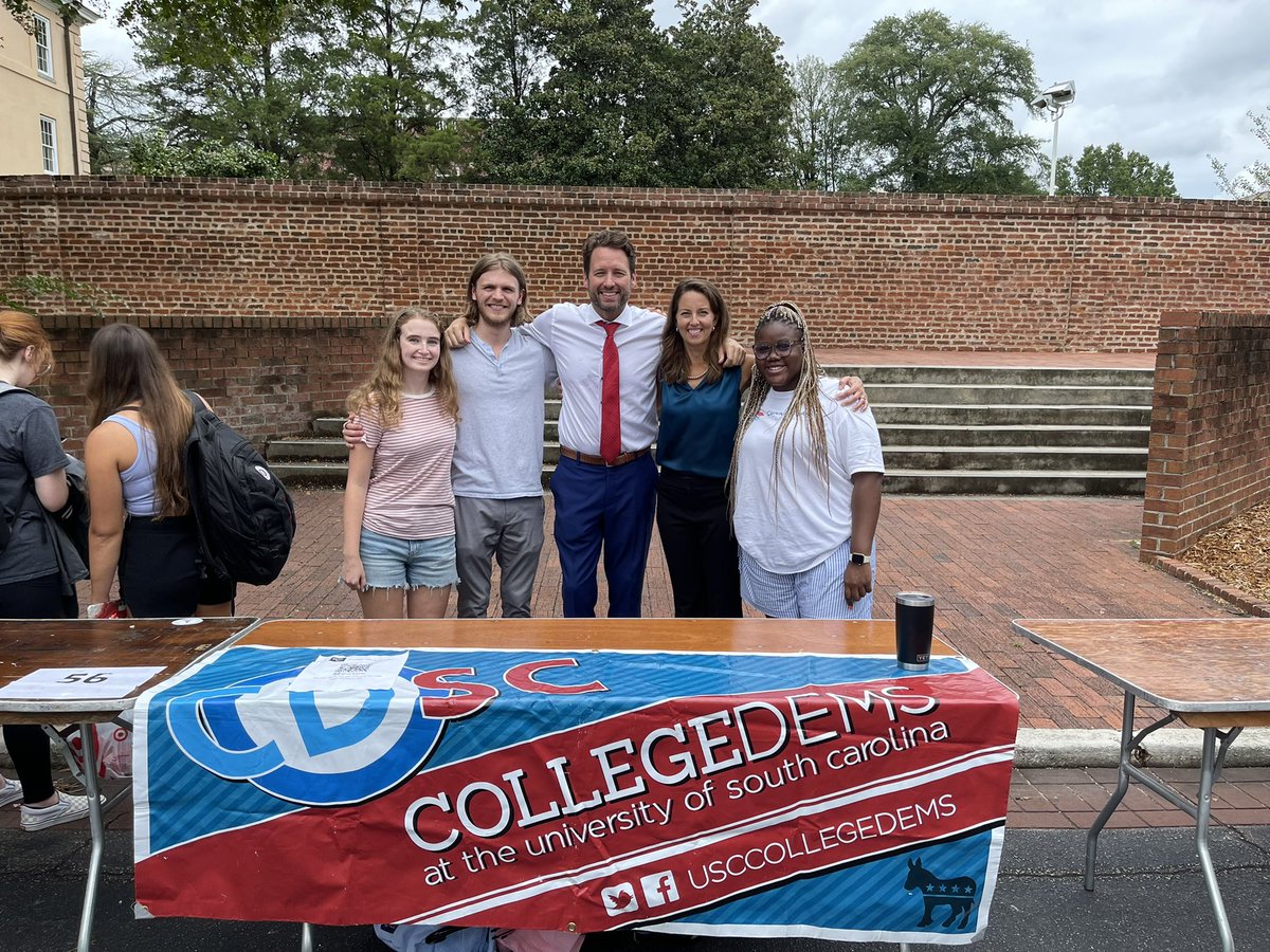College Dems at USC tweet media
