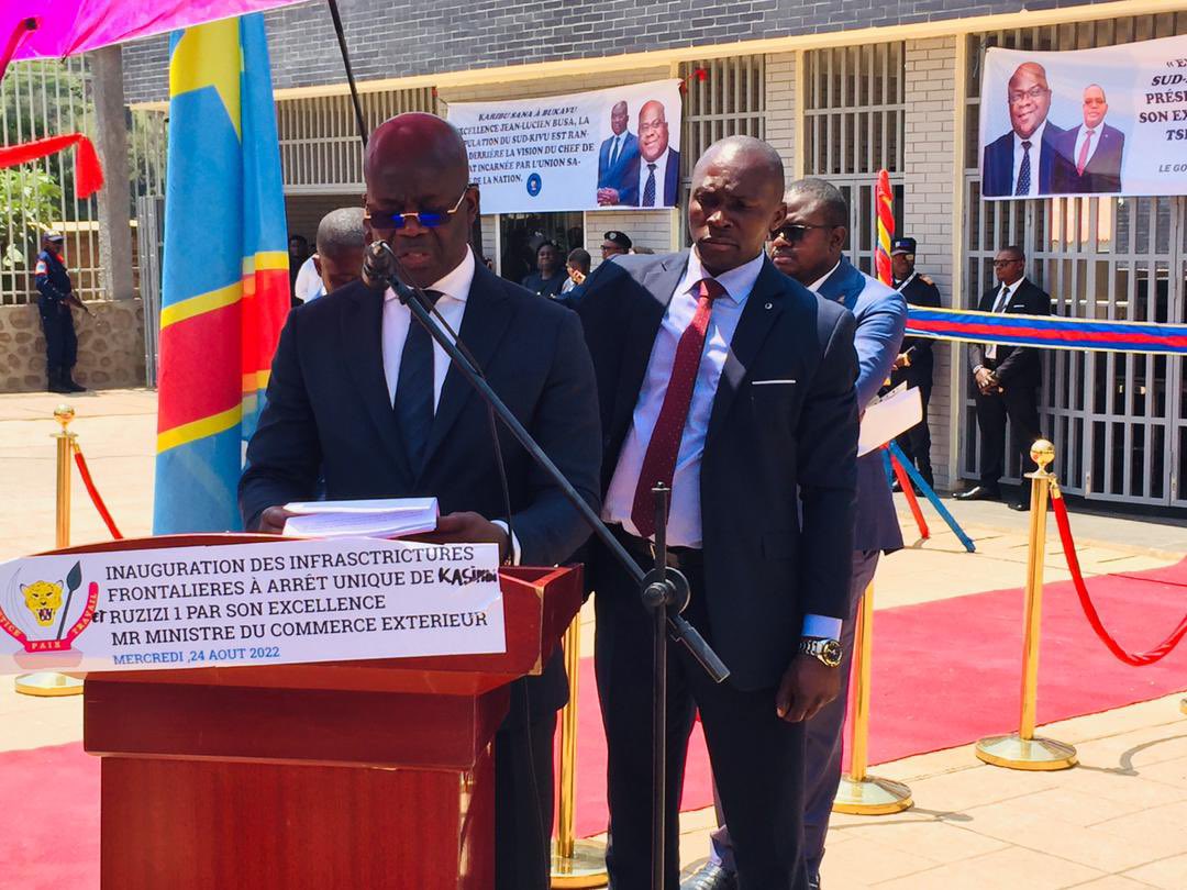 Ministère du Commerce Extérieur tweet media