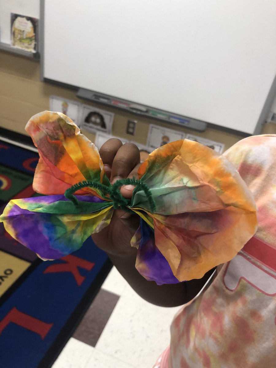 Dinosaur bridges &amp; butterflies - just a small glimpse of some of the fun had today <a href="/HWDSBSummerCamp/">Hwdsb Summer Camps</a> #hwdsbhappycamper