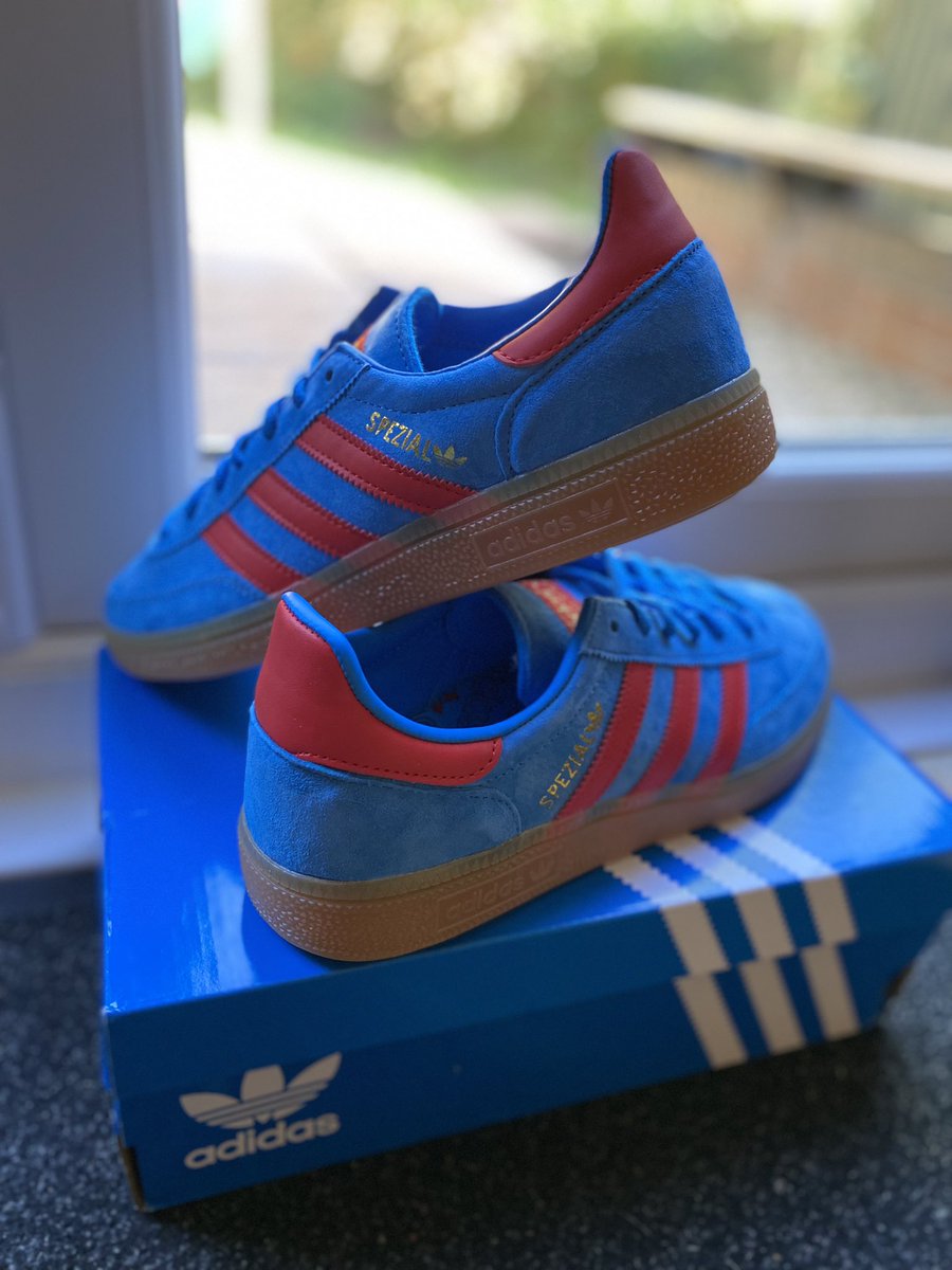 chillyjack17's tweet photo. Birthday treat init #newdaps https://t.co/e2pIiQWmO8
