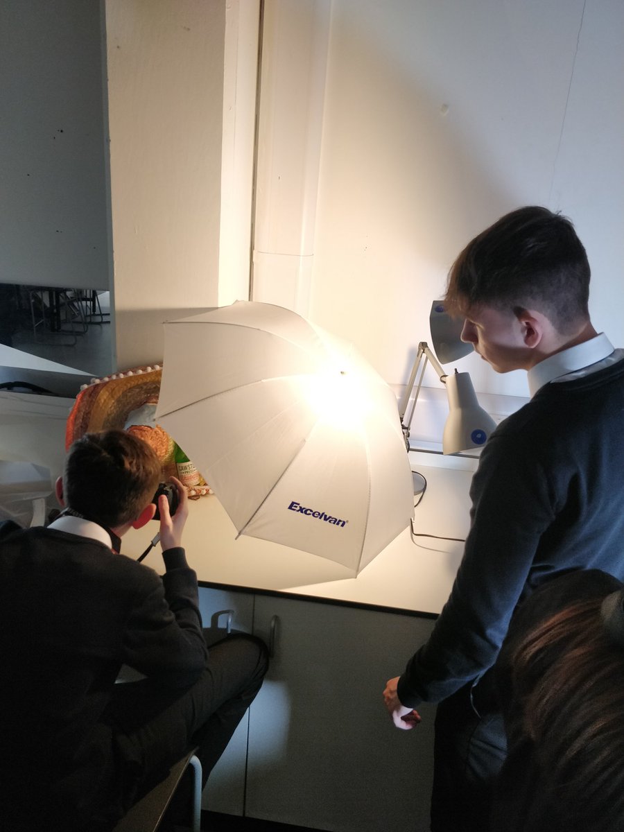GarnockArt's tweet photo. Higher Photography exploring artificial lights & lighting 💡🔦 These shots look great guys! #garnock @garnockstars #sqa #higherphotography https://t.co/dNRWoxCrDc