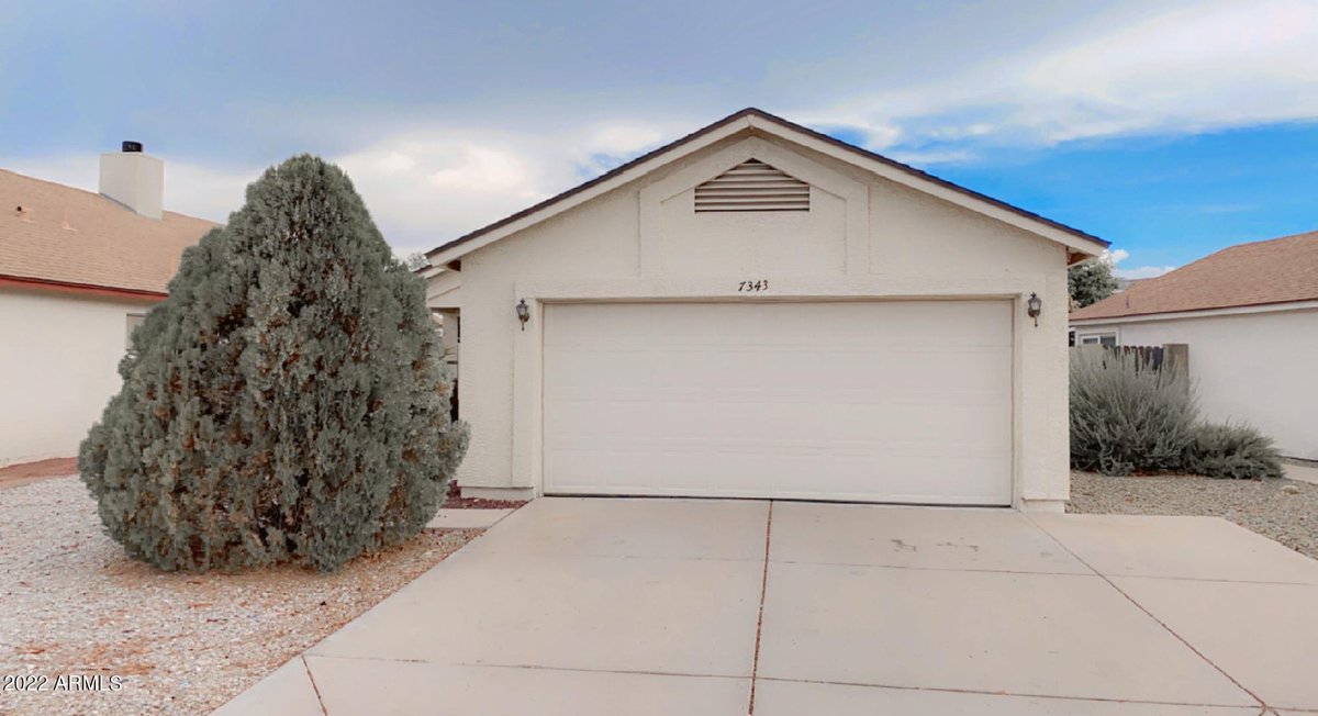 This 2 BD/ 2 BA in Peoria MUST be seen. Call, text or direct message me for more info!  cpix.me/l/151652503