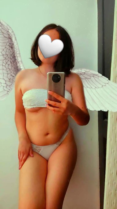 A quien le gustan las angelitas? 😉😇🔥 https://t.co/KCXGpErTO3<a href="/tag/onlyfans"class="tags"><span>#onlyfans</span></a>