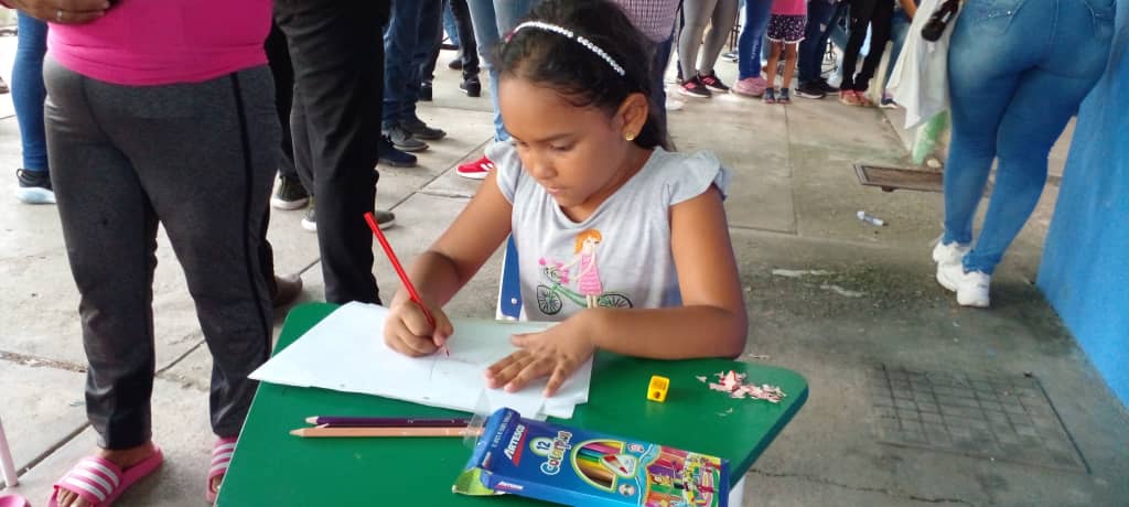 5ta mega jornada integral Juntos como Familia Tachirense 
Este #Jueves
EB Estadal Fco de Borja y Mora
#Municipio Libertador 
zona sur #Tachira
<a href="/NicolasMaduro/">Nicolás Maduro</a> 
@MPPEDUCACION 
<a href="/_LaAvanzadora/">Yelitze Santaella</a> 
<a href="/KaremDeBernal/">Karem Durán de Bernal</a> 
<a href="/Berzabethg1/">Berzabethgandicaoficial</a> 
#ZonaEducativaTachira
#EscuelasAbiertas2022 
<a href="/lanacionweb/">Diario La Nación</a>