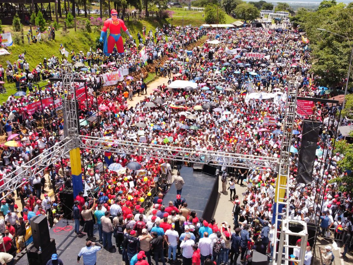 amarcanopsuv's tweet photo. Nicolás aquí está la Clase Obrera de Guayana presente y siempre consecuente !!! La Patria de Bolívar y Chávez se respeta @NicolasMaduro @dcabellor @PartidoPSUV https://t.co/xUsuc50XPr