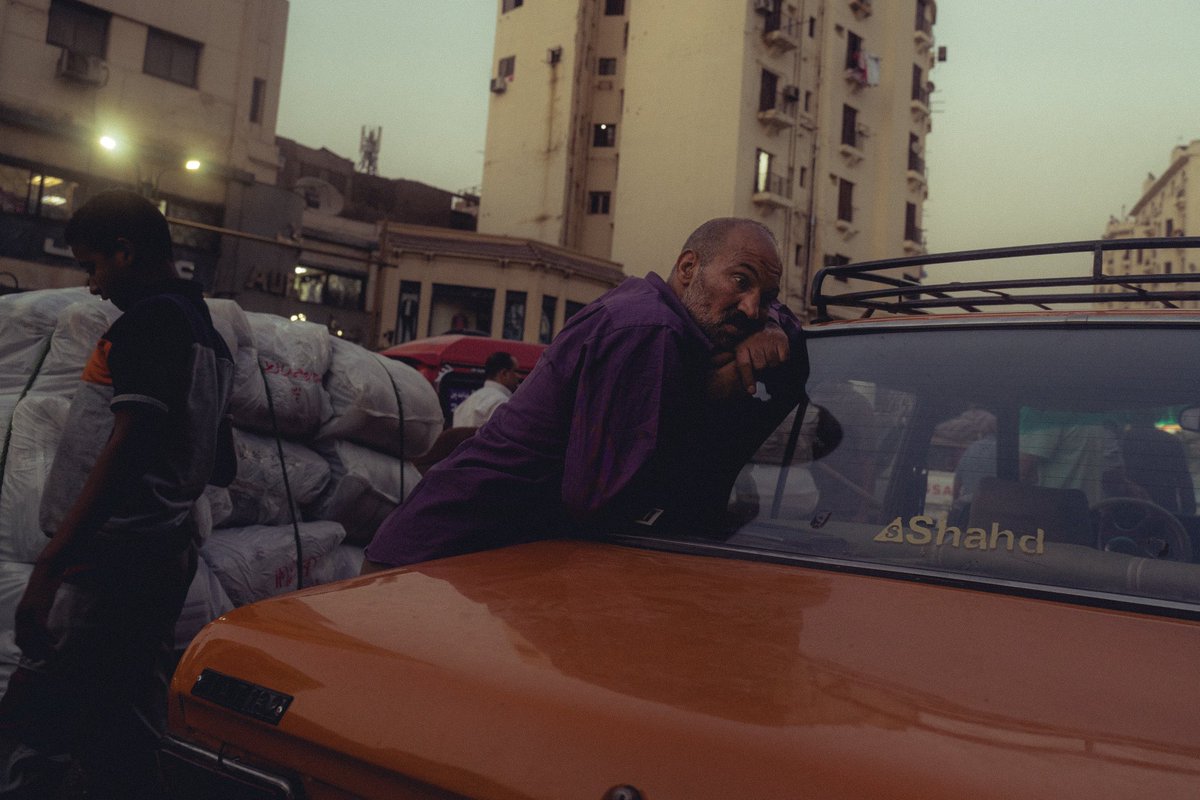 olivierpatrickk's tweet photo. Mundane chaos - Cairo, 2022 #streetphotography #cairo #egypt https://t.co/B5DouY5vct