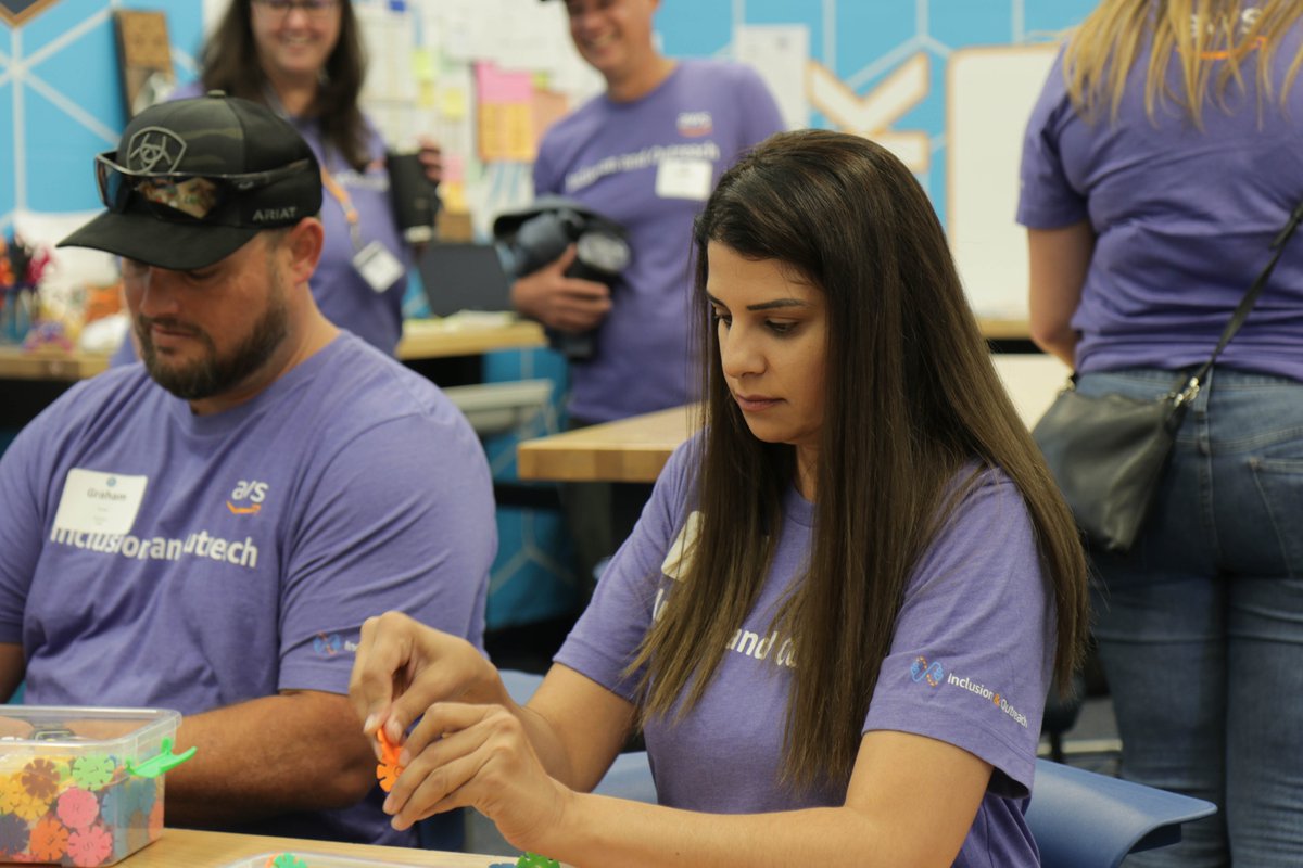 HilliardSchools's tweet photo. Thanks again to the leaders from the @awscloud Inclusion & Outreach Global Team who spent the day in our Innovation Campus.
AWS InCommunities has helped build & support 17 Think Big Spaces, where students can cultivate their interests outside of a typical classroom environment https://t.co/mX9s4NM4hp