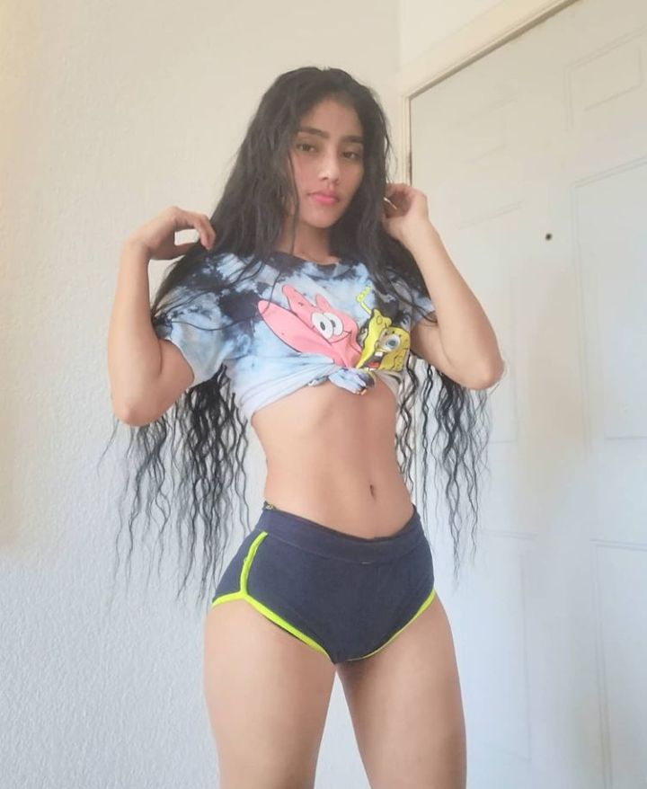AliceSan_1's tweet photo. Hola soy nueva en Twitter 
Me sigues? https://t.co/gP5n6EqPn9