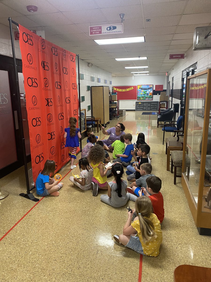 learningwithkim's tweet image. Look at these letter detectives 🕵️ finding different letters around @OESCards so they can go back and use them in their writing. #sprinkleofmagic #preschooltoprofession