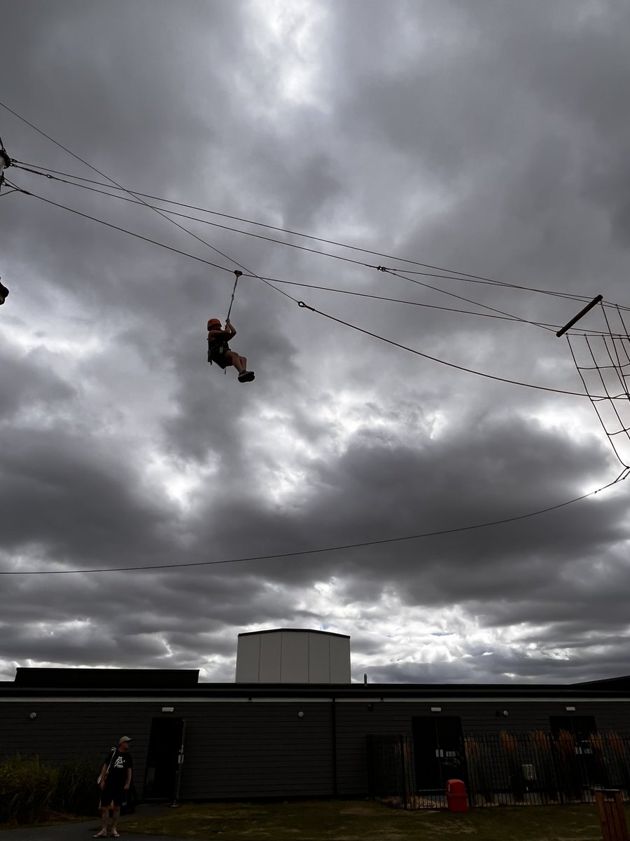 Beth Barron tweet media