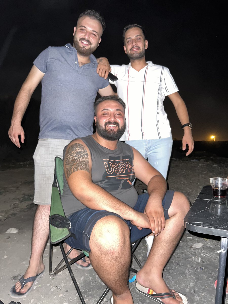 Karmakarışıklardayız ulan🍾🔱😎bizi konuşmaya devam