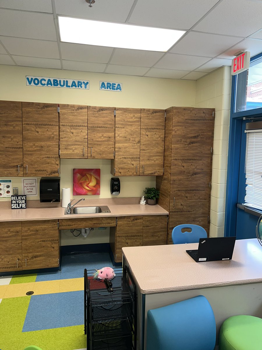 Dbennett2D's tweet photo. Before …..and …..After WELCOME To your 2nd HOME 👶🏽 kiddos #MaleTeachersRock https://t.co/7idNruwZCy