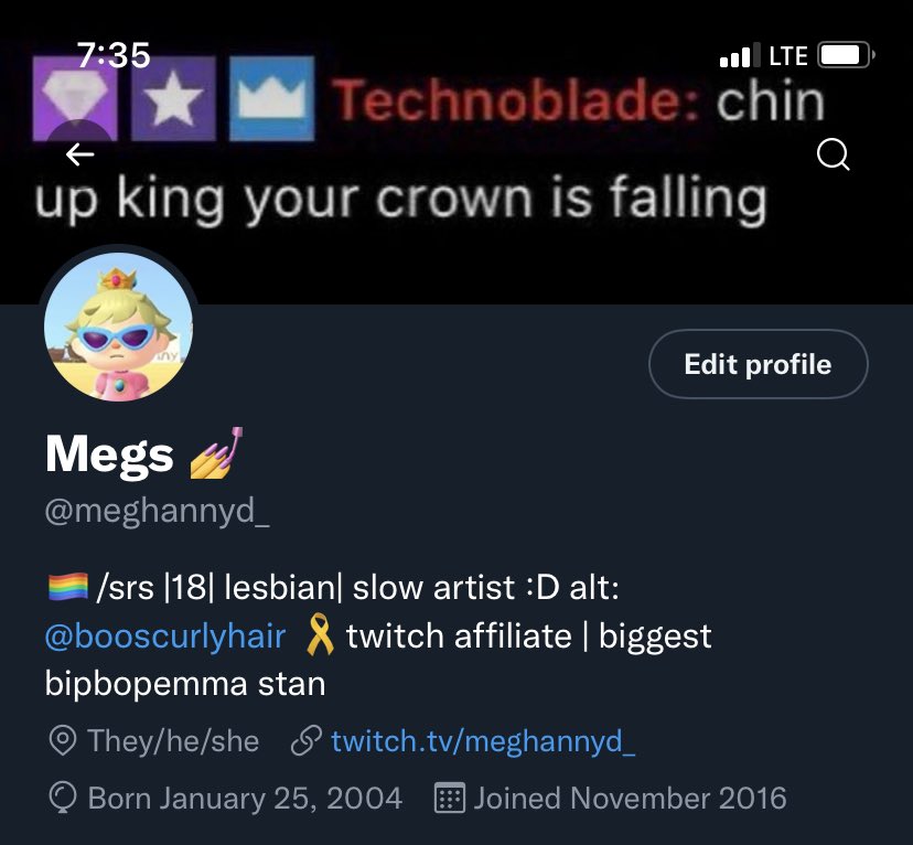 boobanyd_'s tweet photo. Small change, I’ve realized I don’t 100% mind it anymore, like idk it’s hard to explain, I still feel feminine sometimes, it isn’t my favorite but I genuinely don’t mind it so yeah :) https://t.co/QZL9AjPfOT
