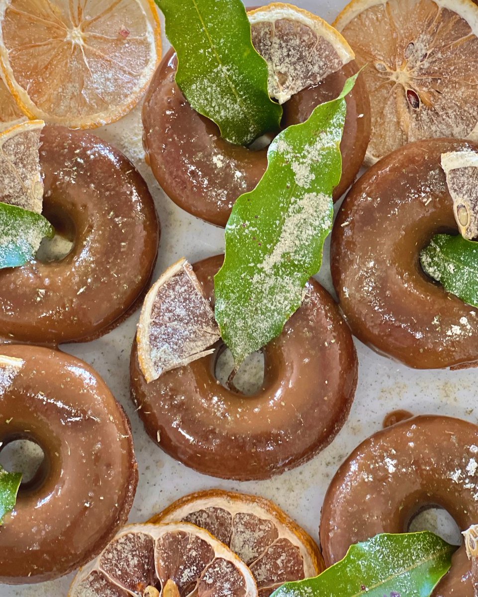 intfooddesign's tweet photo. Vegan Gluten Free Lemon Myrtle Donuts made with Cassava and Banana flour grown and produced on our farm @consciousground 🌱Grown on Arakwal land of the Bundjalung Nation 🍩 

So grateful for the abundance and Native Bushfoods we get to celebrate with 🙏

Recipe coming soon https://t.co/4MWDSrx7qj