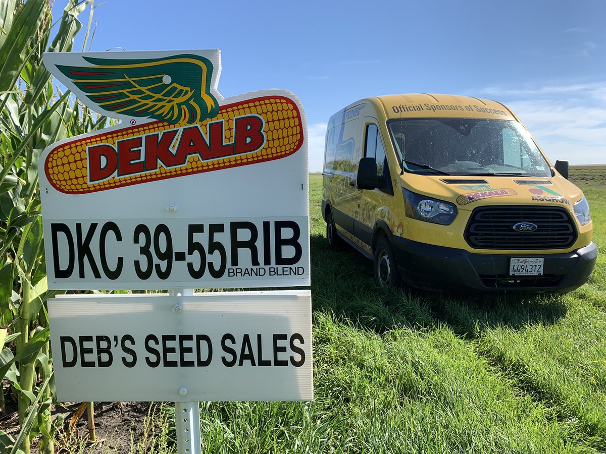 GrantMehring's tweet photo. Tonight we are celebrating the 25th anniversary of Deb’s Seed Sales in Lidgerwood, ND, and Dan Thompson’s retiring Thompson Aerial Service out of Wyndmere, ND. Congrats @DebKAnderson and Dan! https://t.co/8jEbztv3Y5