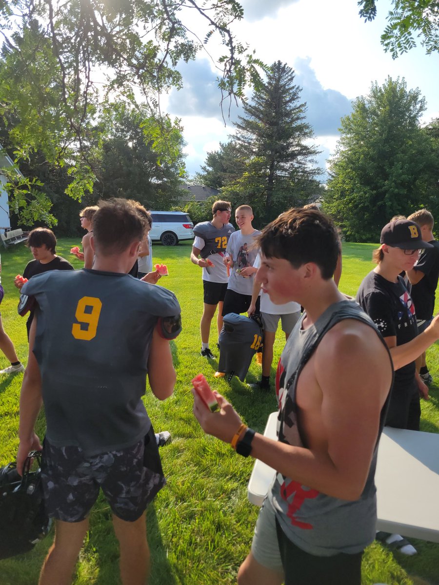 GeertsHeather's tweet photo. Last summer practice for these boys! Scrimmage Saturday...School Monday So excited for the season!!!! 💛🏈🖤 #byronbearsfootball  #watermelonfeed #boysoffall #ilovefootball #proudmama https://t.co/DxMIF6tdlS