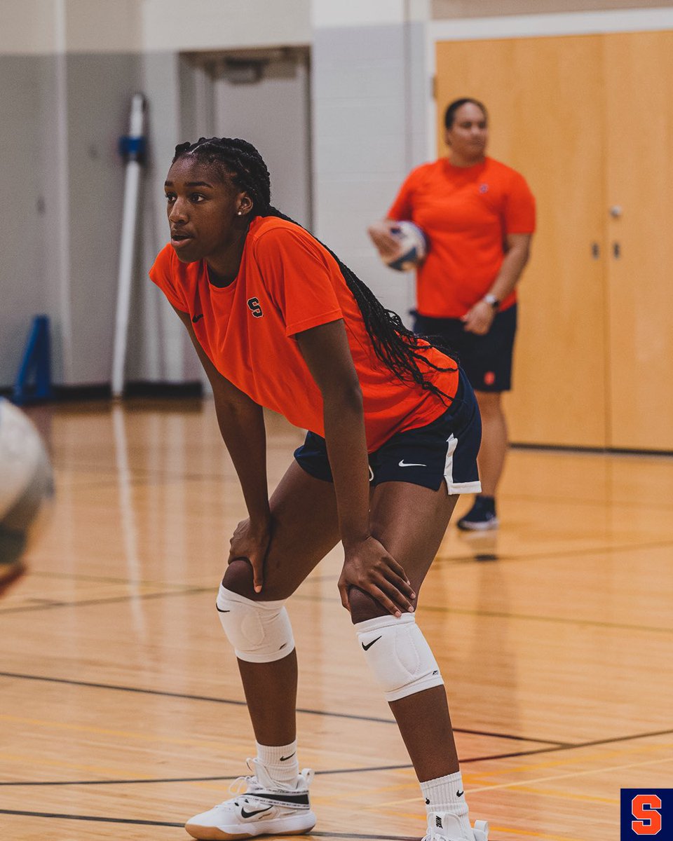 CuseVB's tweet photo. 𝕀𝕥’𝕤 𝕙𝕖𝕣𝕖. The season is upon us! 🏐🍊

🔗: https://t.co/0we56QMkAP https://t.co/weGkYz2IXG