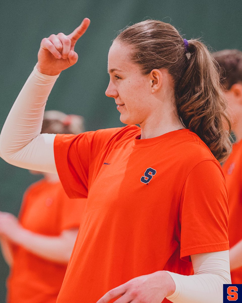 CuseVB's tweet photo. 𝕀𝕥’𝕤 𝕙𝕖𝕣𝕖. The season is upon us! 🏐🍊

🔗: https://t.co/0we56QMkAP https://t.co/weGkYz2IXG
