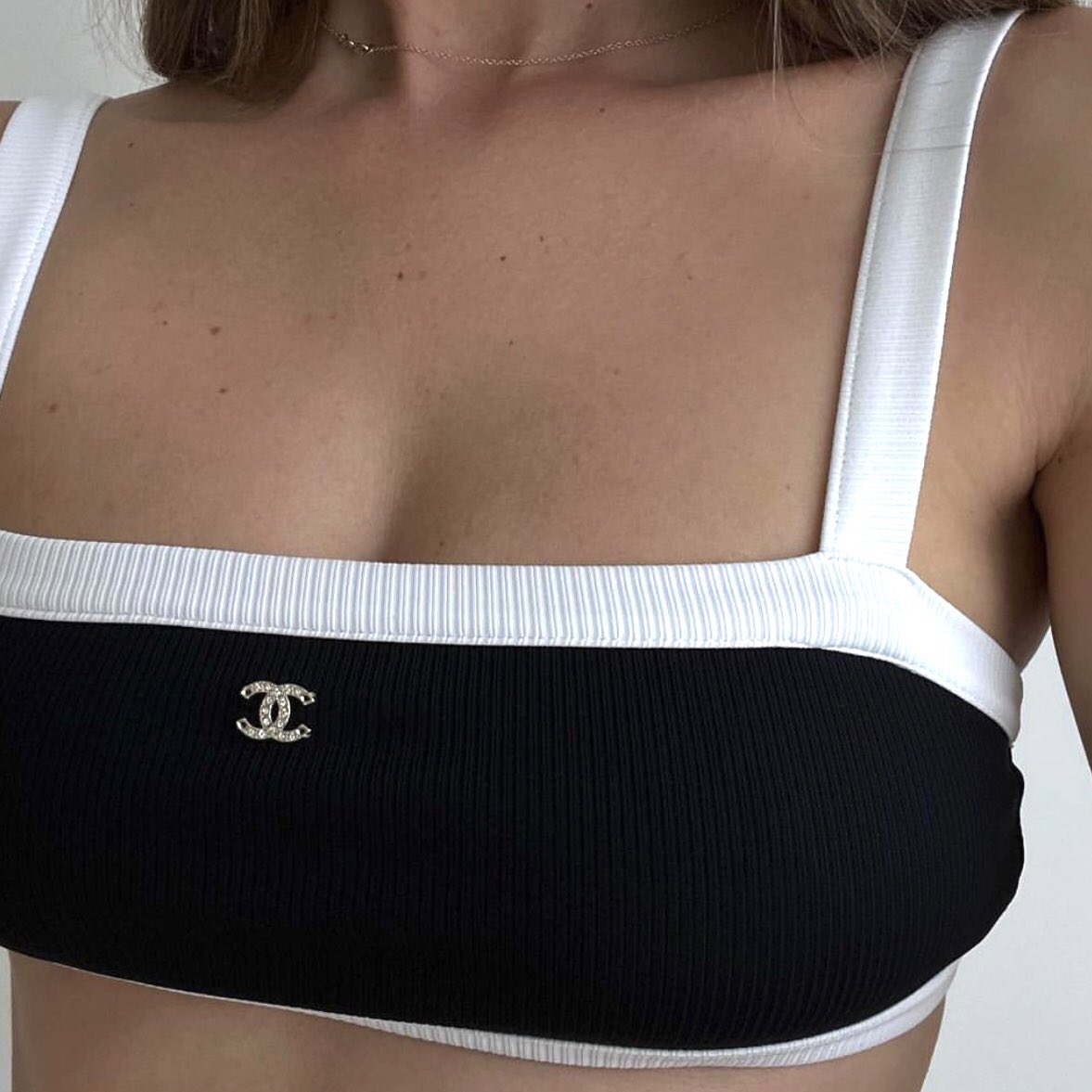BabiesArt_'s tweet image. Chanel swim set SS22.