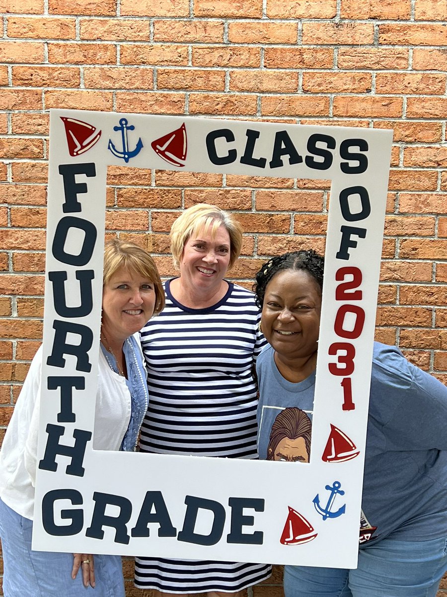 mrsramirez2002's tweet photo. Yates’ teachers were ready for an amazing open house tonight!!
#NNPSProud https://t.co/0cfnEIi474