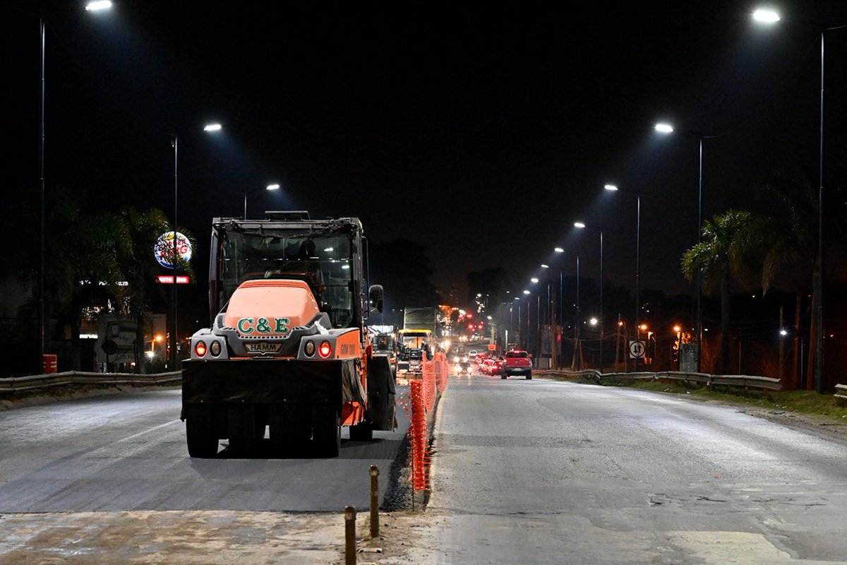 ZamoraJulio's tweet photo. .@MunicipioTigre informa a vecinas y vecinos sobre las obras en curso. 

<info> https://t.co/TS5ZKx6sHL https://t.co/u31A1LJEPz