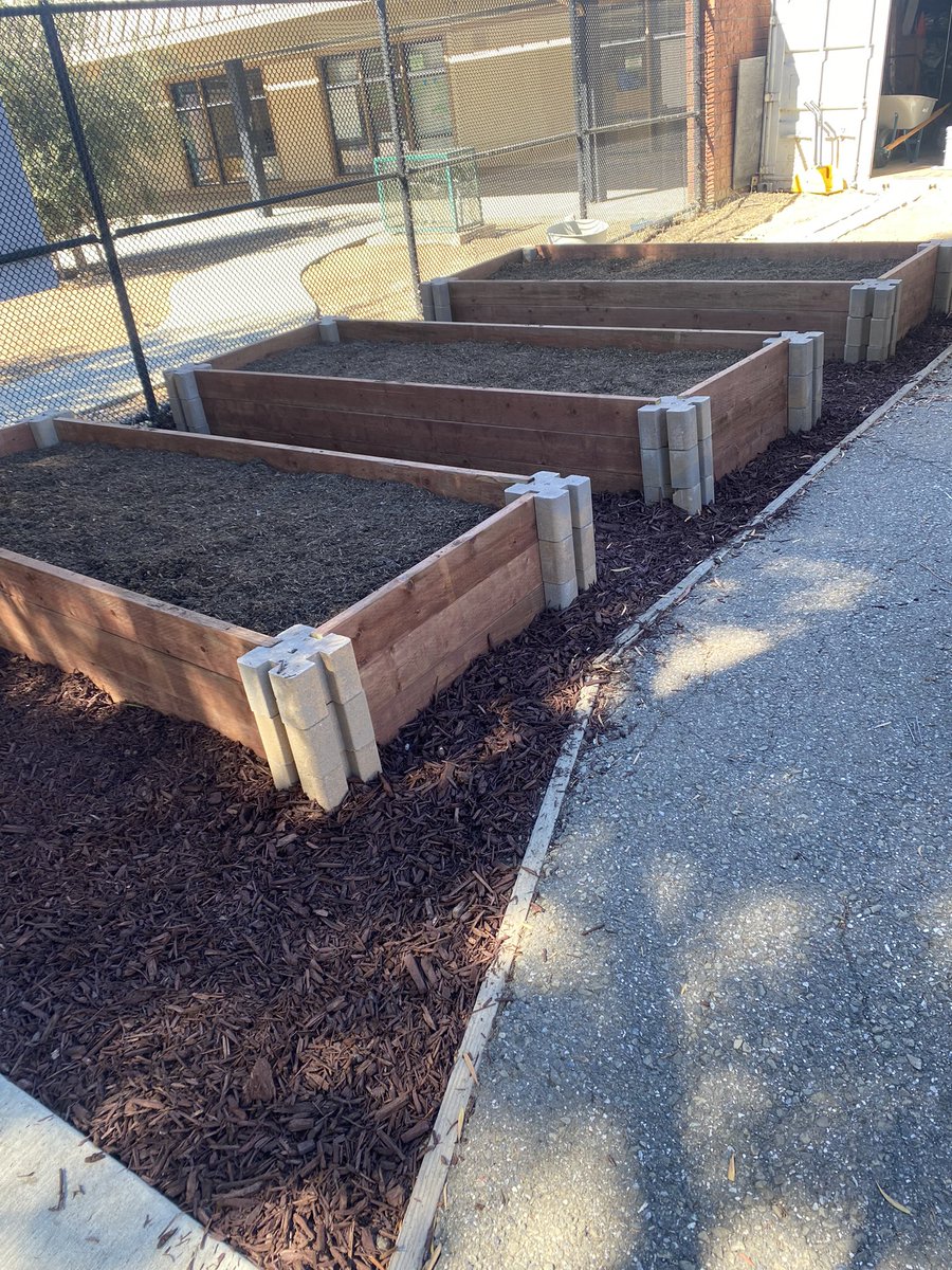 Living our values - Giving Back! Amazing day at the Boys And Girls Club!! Thank you everybody for the hard work!! #teamdepot #D209 #pacnorthproud