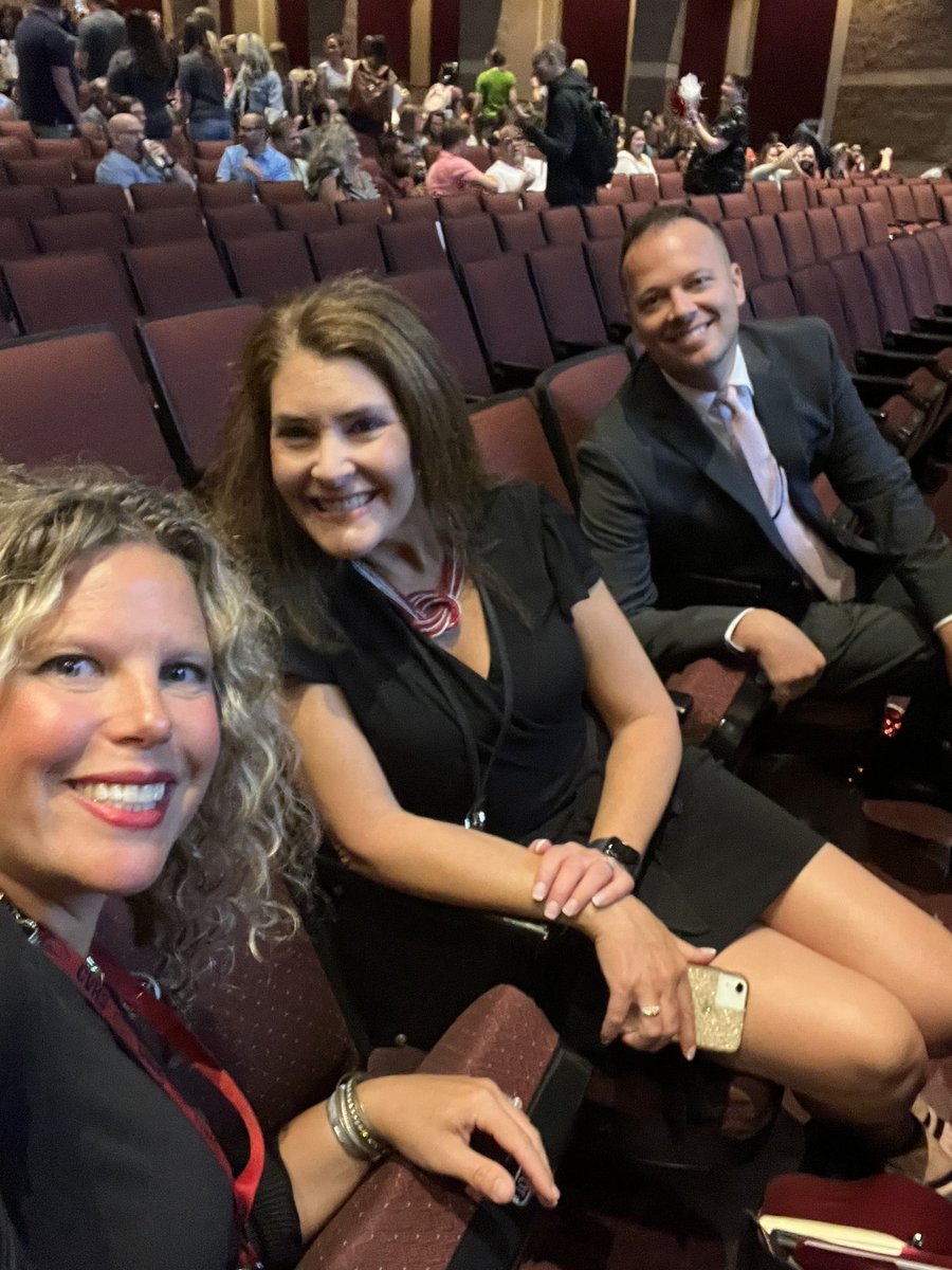 JamieNCroft's tweet photo. From convocation to back to school night…I have to say it was a great day to be an eagle #flycveagles @admillercvib1 https://t.co/cWsmXdJ9TY