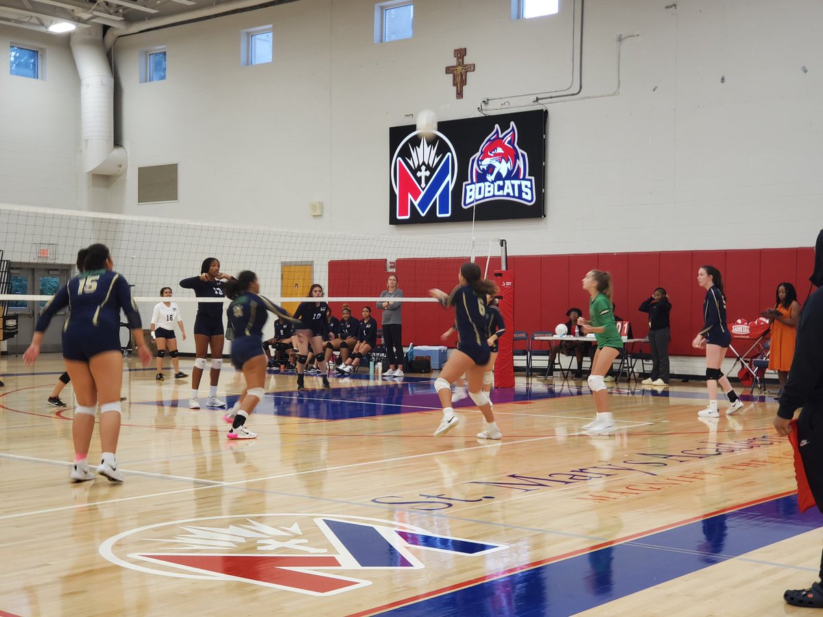 NDAcademyGA's tweet photo. Notre Dame Academy Varsity Girls Volleyball with a hard fought 3 set win against Cristo Rey! Go Wolfhounds! https://t.co/QzRvETbeyW