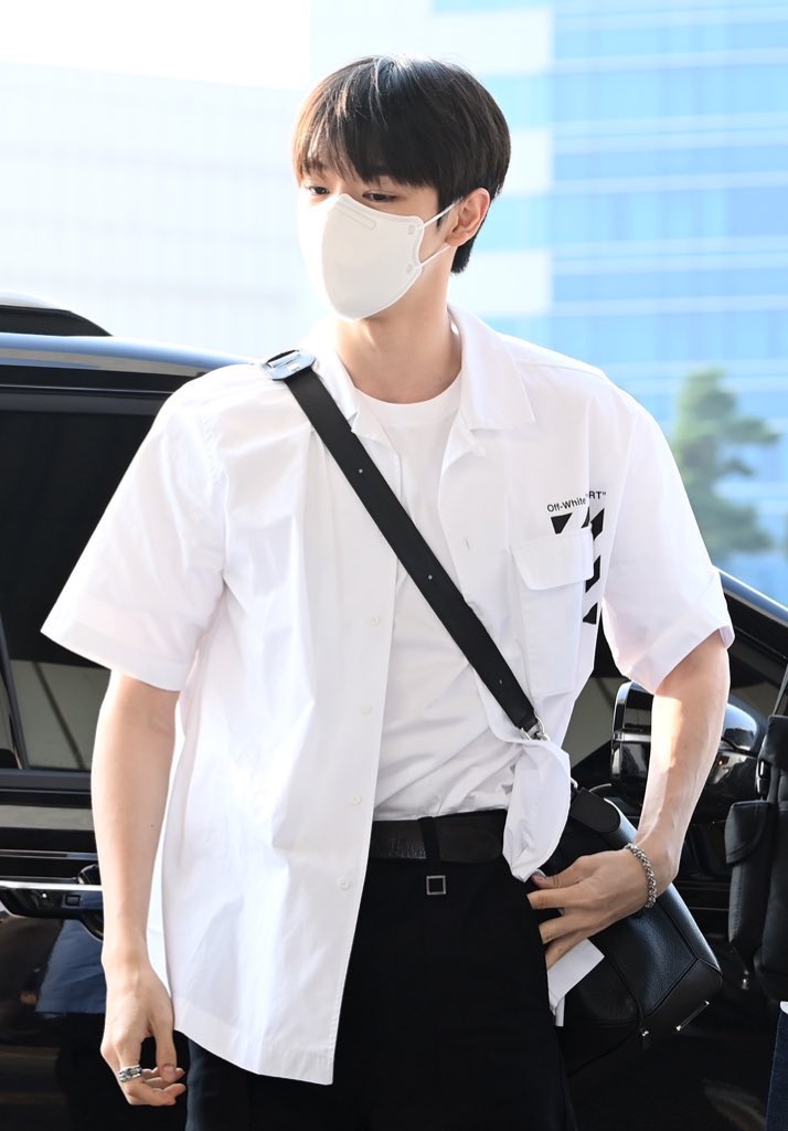 จีซองกับซองชานเหมือนแต่งตัวไปเรียนพิเศษ55555