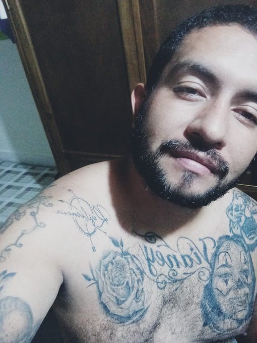 Buenas noches 😈 https://t.co/N74gFtiPqj