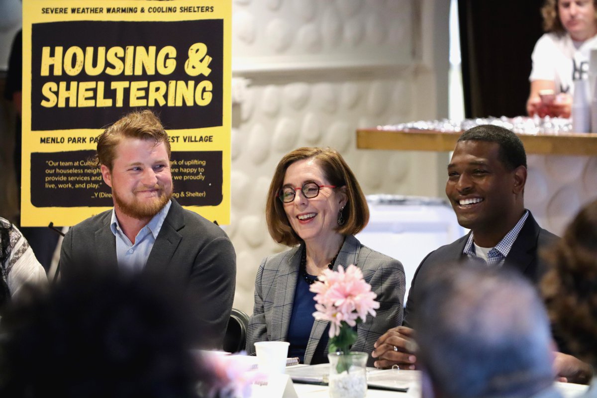 CalebCoder's tweet image. Couple weeks ago we joined @SenJeffMerkley. @RonWyden, @OregonGovBrown, @EPAMichaelRegan, @dkafoury, and a host of other leaders in the same place we host our severe weather shelters. Grateful to share the challenges, successes, and tangible impact of this work.