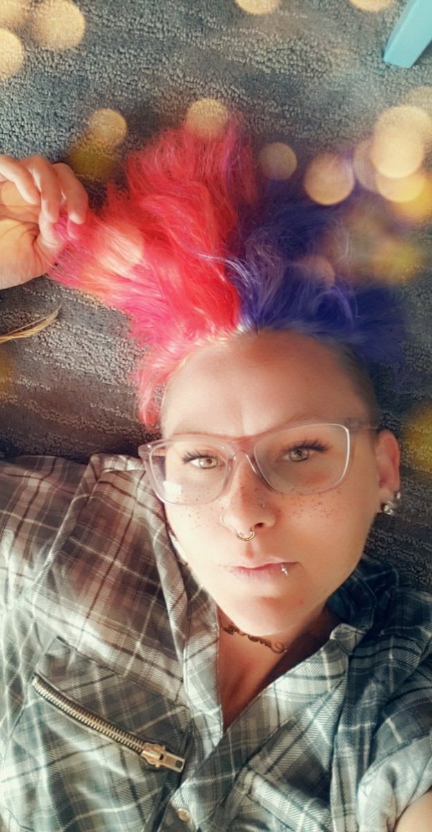 ToplessCannaKitty😽💨✌💚 tweet media