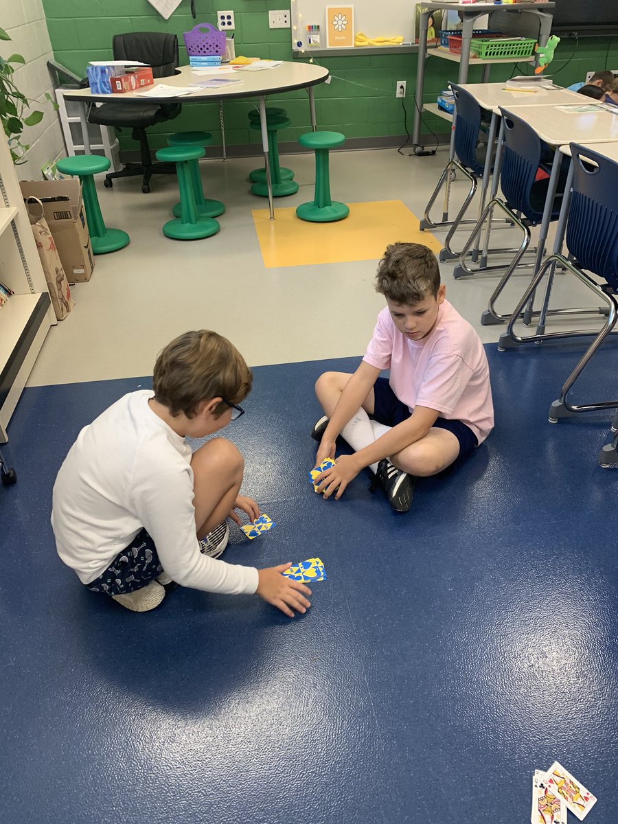 NeboMara's tweet photo. Math workshop success! They loved getting to put all that they learned about this into practice today and try out all the multiplication games. @ReamsRams @jodi_seitz @CynthiaPatey03 @MTPilkington https://t.co/aZ8ynswlxs